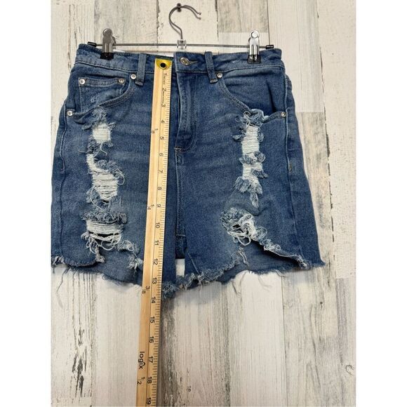 Almost famous ripped shorts - Picture 7 of 9